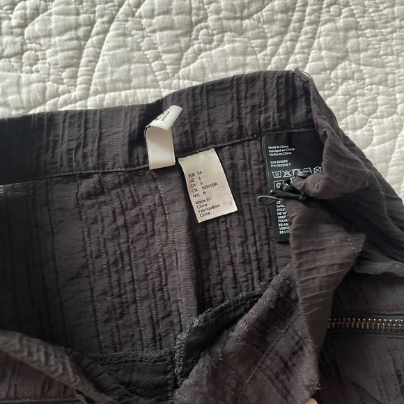 H&M Skirt - Picture 2 of 2